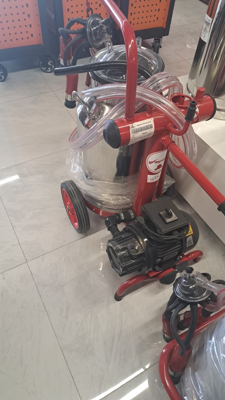 İnək sağım aparatı